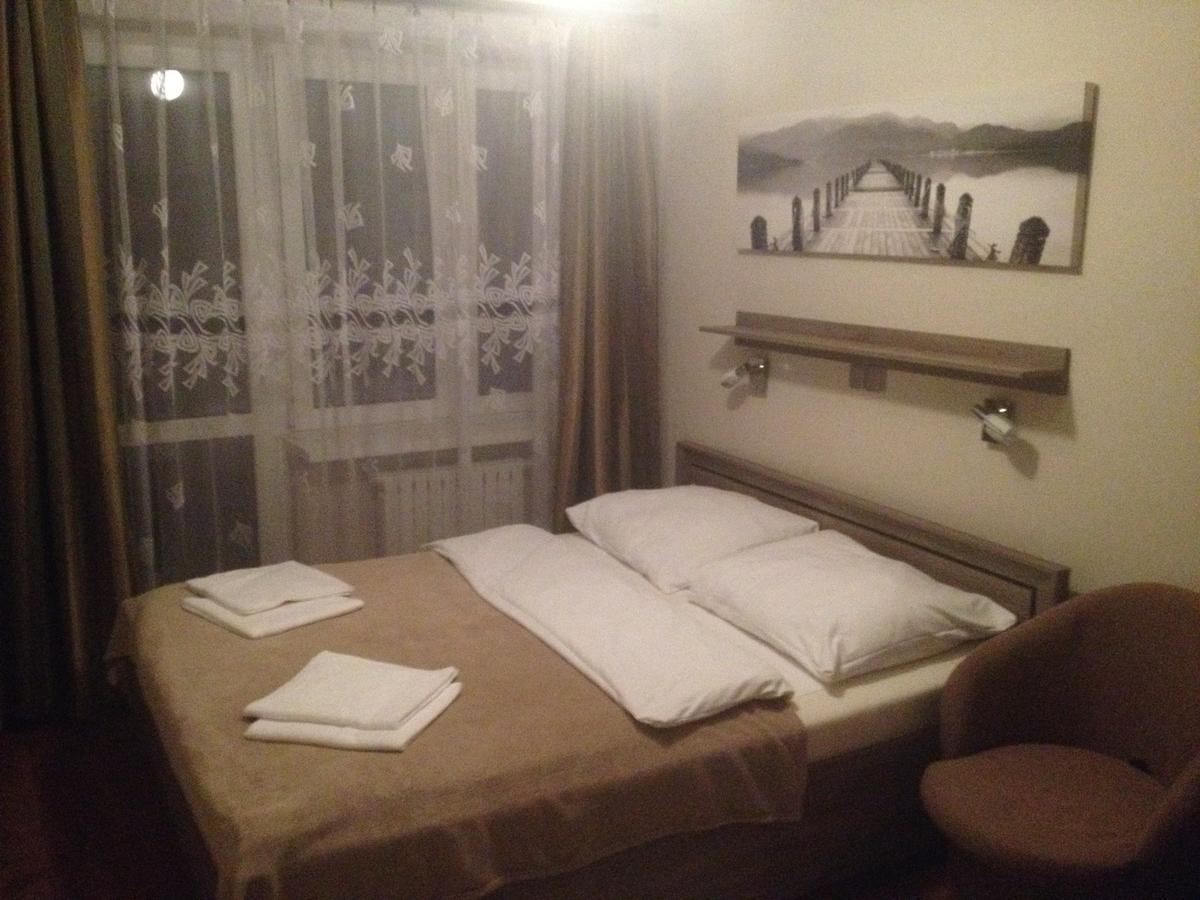 Hotel Mis Bochnia Bagian luar foto