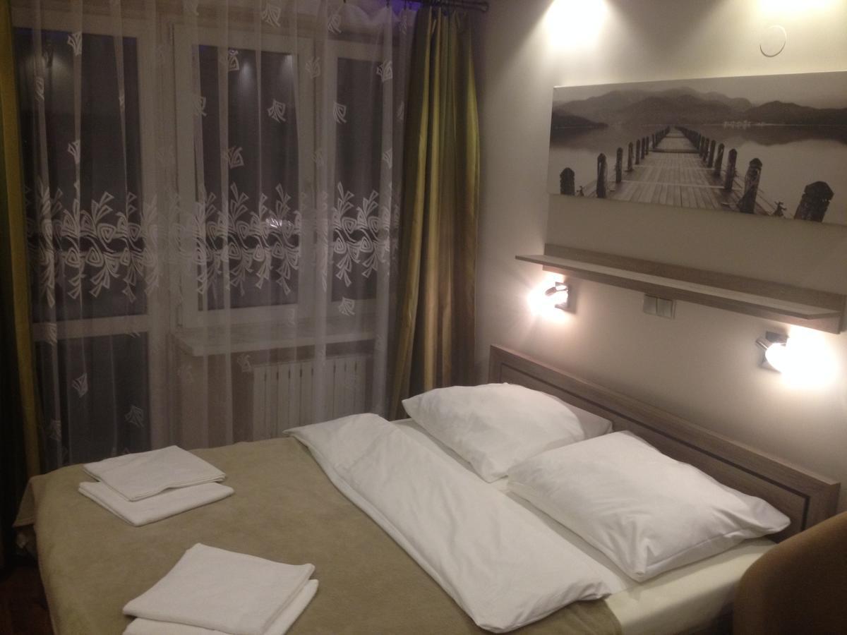 Hotel Mis Bochnia Bagian luar foto
