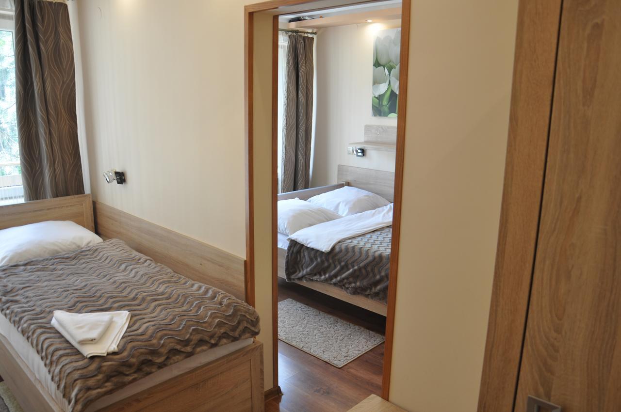 Hotel Mis Bochnia Bagian luar foto
